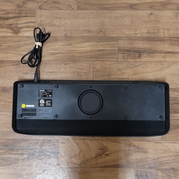Maxell SSB-1 MaxSound Soundbar Tabletop Speaker with Built-in Subwoofer - TESTED - Picture 6 of 6